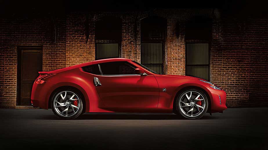 Nissan-370-Z-Coupe