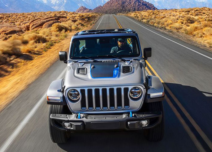 Jeep-Wrangler-makes-electric-debut-in-UAE---autobotprime