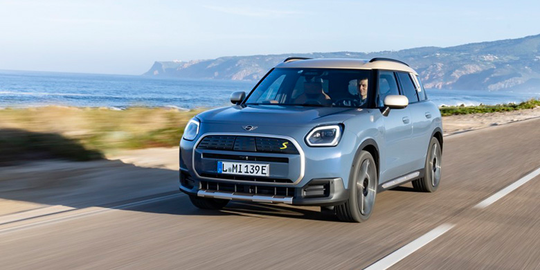 Revolutionizing Efficiency-Unveiling the Eco-Friendly Advancements of the 2025 Mini Countryman SE ALL4-AutoBot Prime_image credit-Autoblog